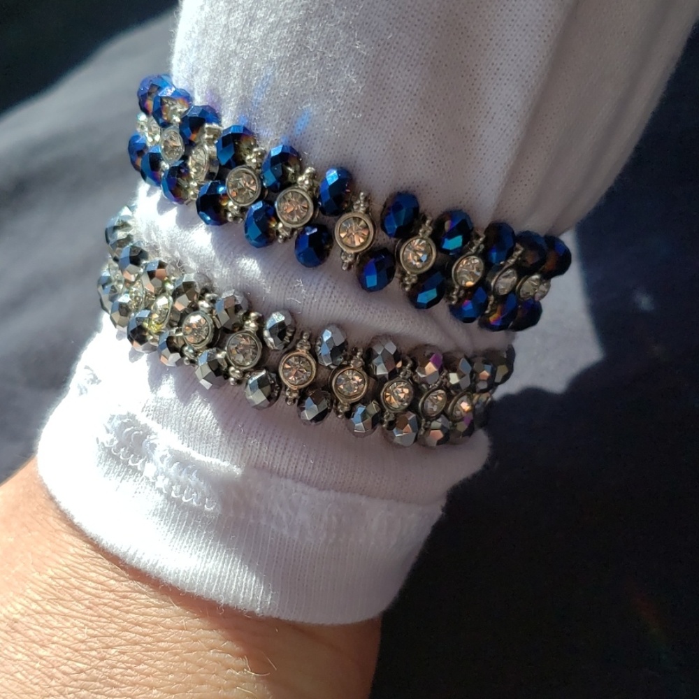 2 bracelets - Picture 5 of 5